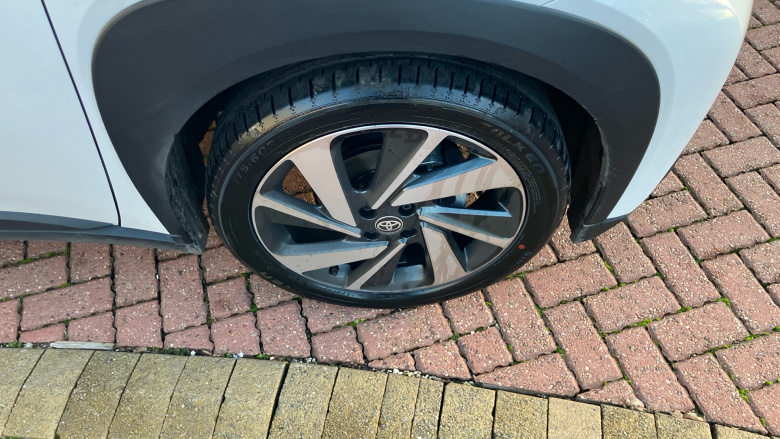 Toyota Aygo X 1.0 VVT-i Edge 5dr Petrol Hatchback